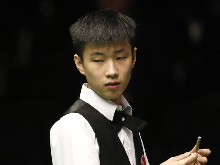 两人更是在 两人更是在