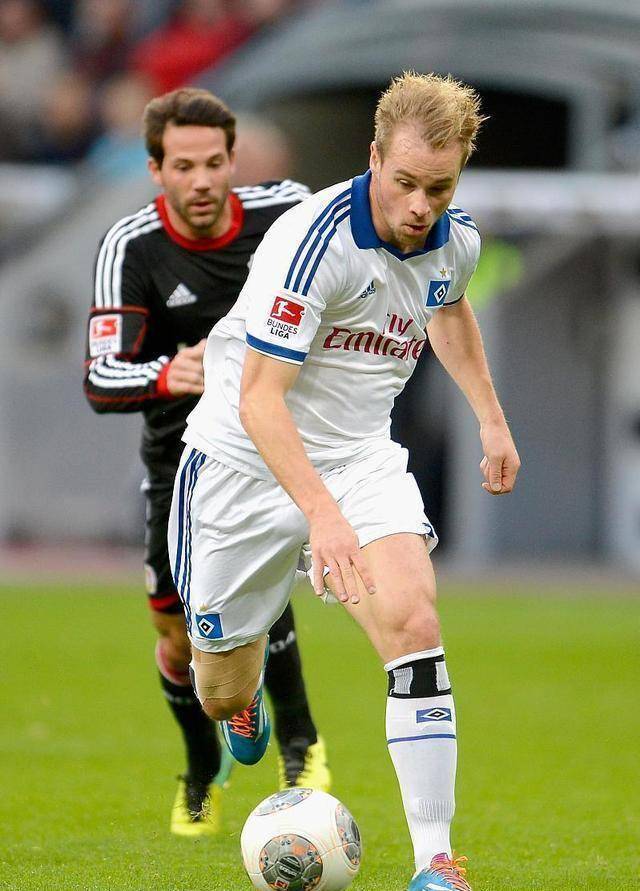 他为球队效 他为球队效