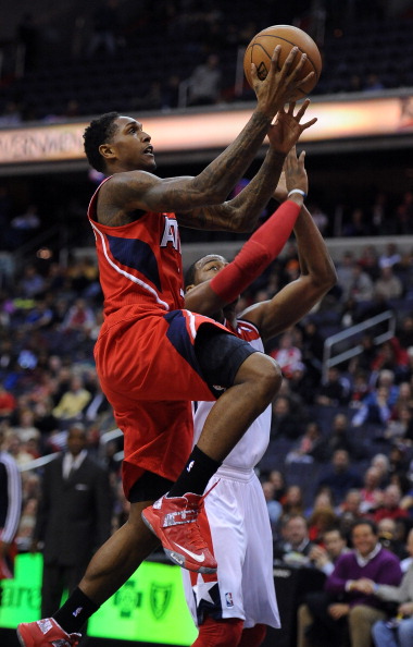 多的年轻人 多的年轻人