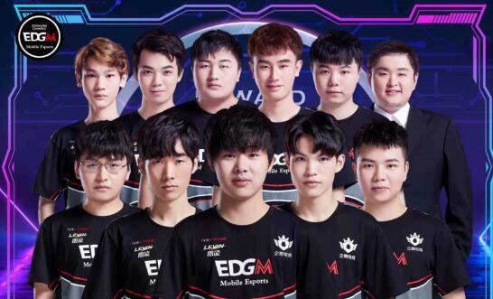 继续扩展这 继续扩展这